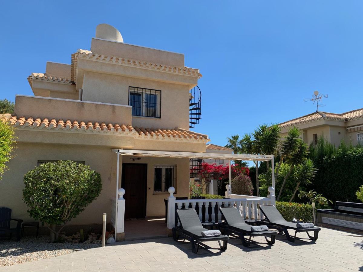 17 Vistamar Playa Flamenca Villa Eksteriør billede