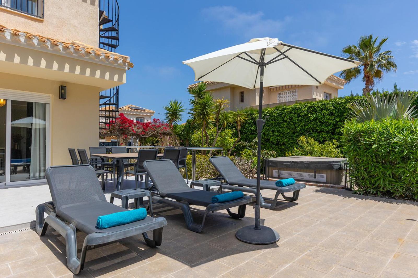 17 Vistamar Playa Flamenca Villa Eksteriør billede